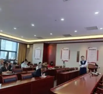 法律科技引領潮流：AI和(hé / huò)區塊鏈在(zài)律師行業的(de)應用加速