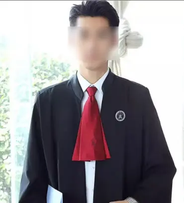 張律師