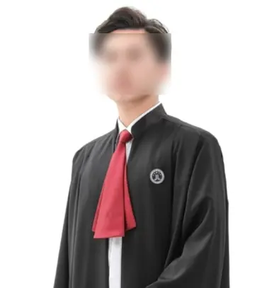 李律師