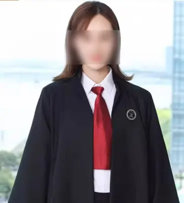 周律師